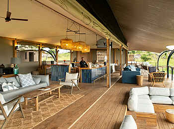 Lemala Nanyukie Lodge: Bar und Loungebereich Lemala Nanyukie Lodge: Bar und Loungebereich