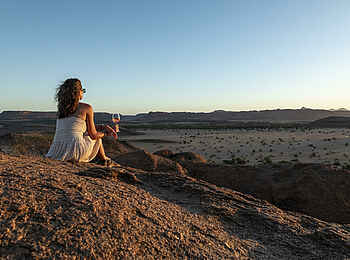 Twyfelfontein Adventure Camp: Sundowner mit Aussicht Twyfelfontein Adventure Camp: Sundowner mit Aussicht