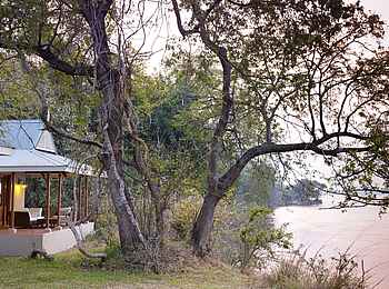 Baines River Camp: Gästechalet am Sambesiufer Baines River Camp: Gästechalet am Sambesiufer