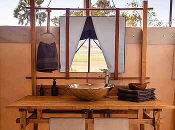 Camp Maru: Badezimmer