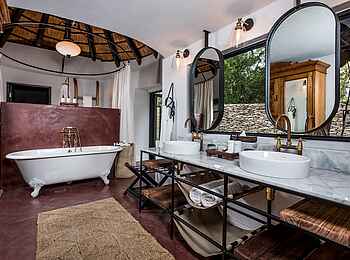 Sabi Sabi Selati Camp: Badezimmer der Luxury Suite Sabi Sabi Selati Camp: Badezimmer der Luxury Suite