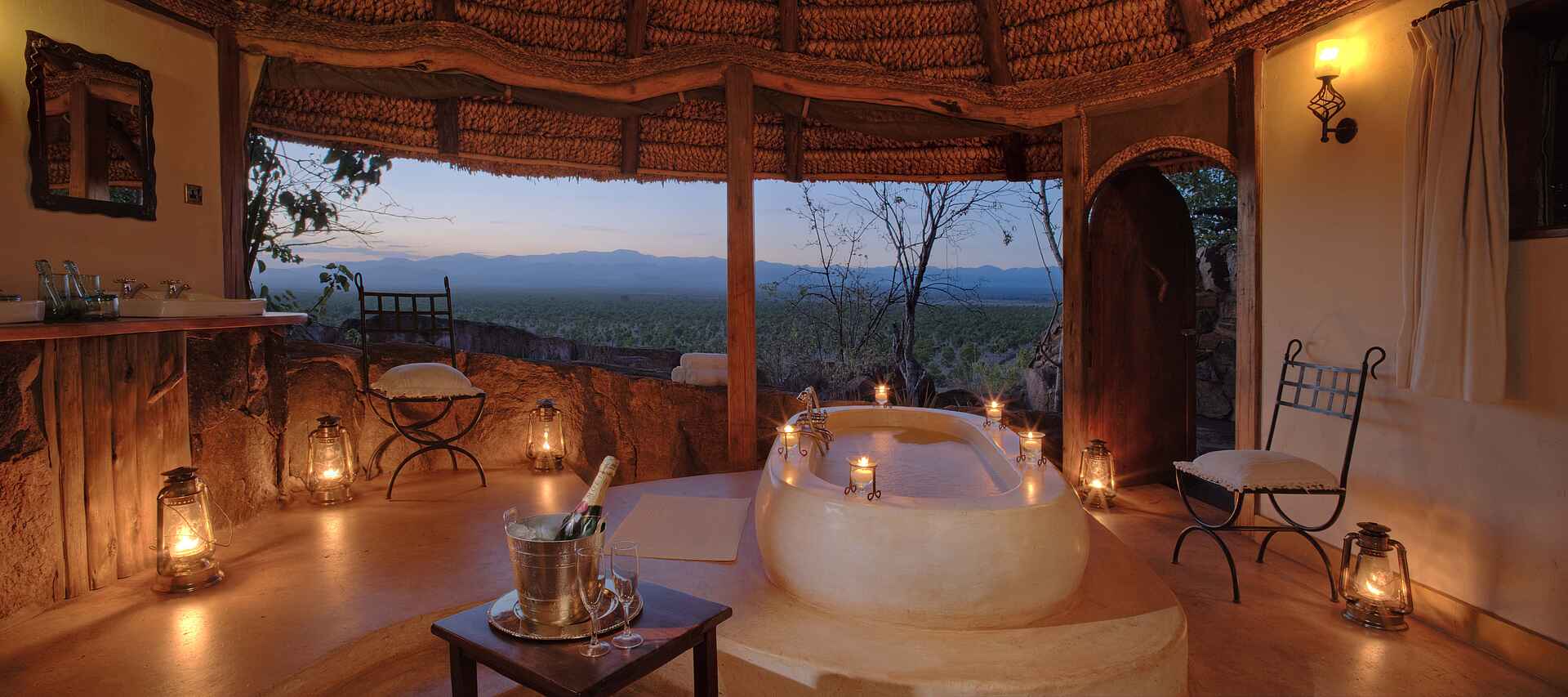 Elsa's Kopje: Bad bei Kerzenlicht