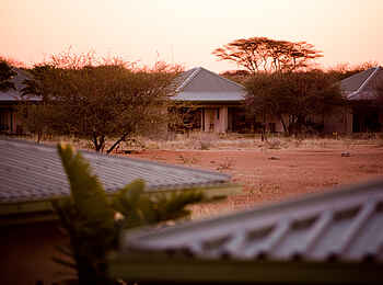 Erindi Old Traders Lodge: Gästechalets