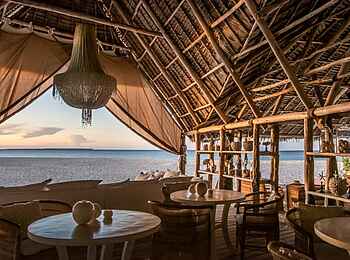 Laba Fanjove Island: Blick aus der Lounge Laba Fanjove Island: Blick aus der Lounge