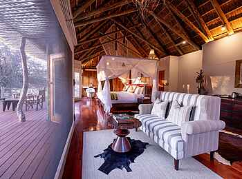 Evolve Back Gham Dhao Lodge: Innenbereich Gästezelt