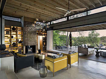 Lion Sands Ivory Lodge: Private Feuerstelle