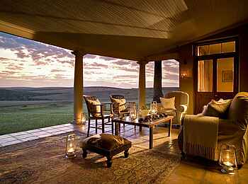 Gorah Elephant Camp: Die Veranda im Zentralbereich Gorah Elephant Camp: Die Veranda im Zentralbereich