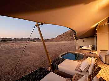 Hoanib Elephant Camp: Terrasse Familiensuite