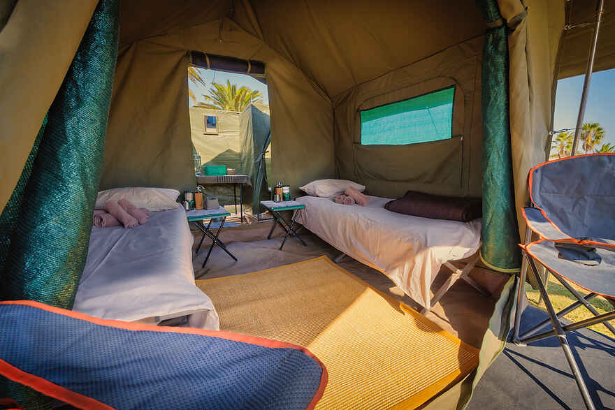 Standard Camping: Blick in ein Zelt Standard Camping: Blick in ein Zelt