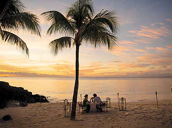 Royal Palm Beachcomber Luxury: Dinner am Strand