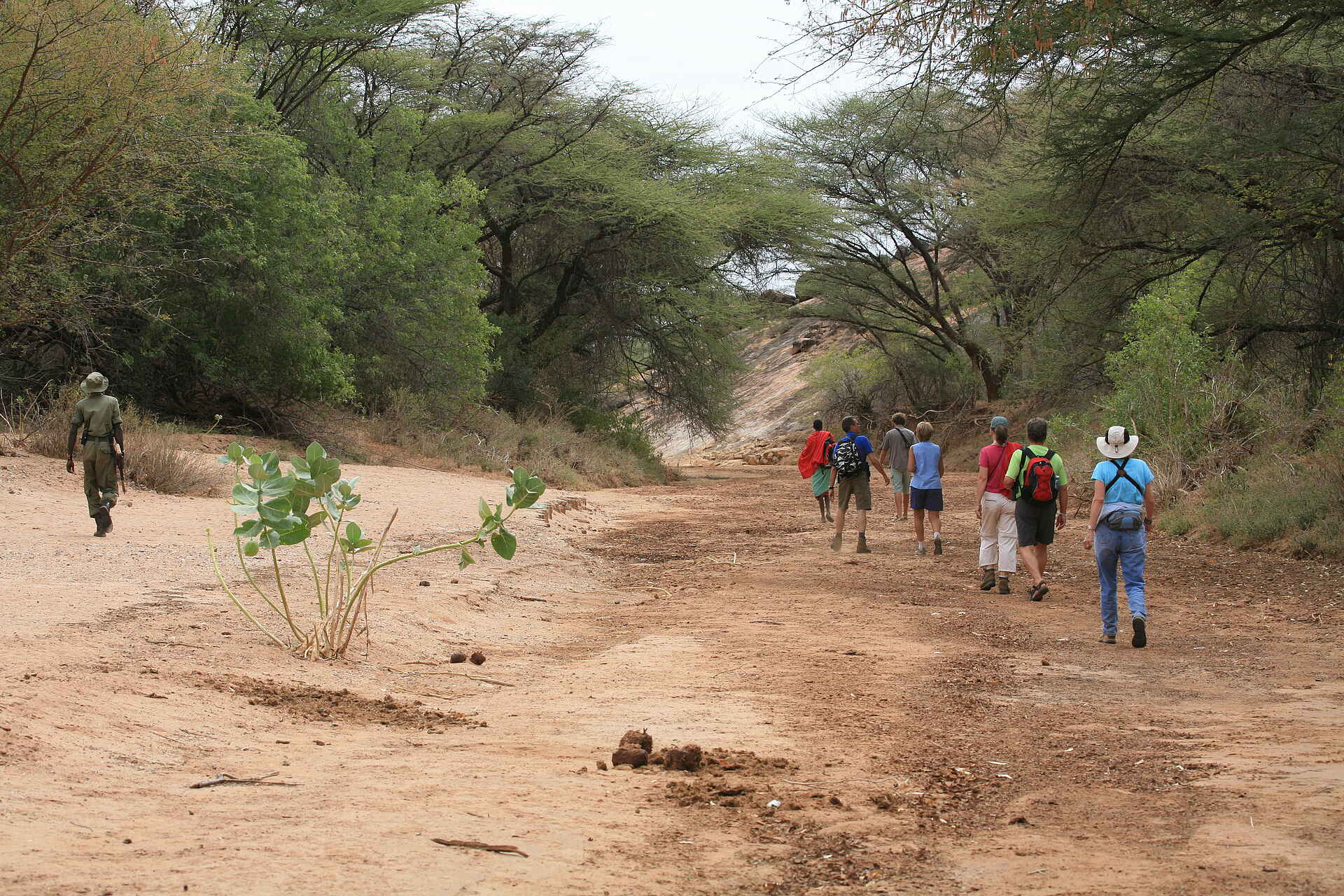 bush & beyond, namunyak wildlife conservation trust, sarara, buschwanderung, afrikarma, afrikarma safaris, afrikarma safaris - wildnis. hautnah., afrikarma.de, ankleidebereich, badezimmer, Jeremy Bastard