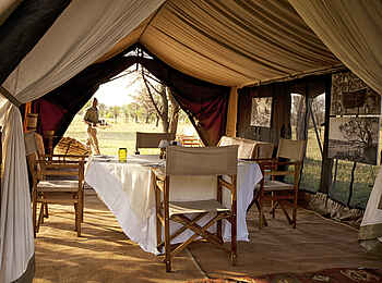 Serian Serengeti Mobile Camp: Speisezelt