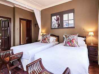 Giraffe Manor: Daisy Superior Room Betten Giraffe Manor: Daisy Superior Room Betten