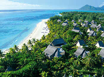 Beachcomber Dinarobin: Blick über die Hotelanlage Beachcomber Dinarobin: Blick über die Hotelanlage