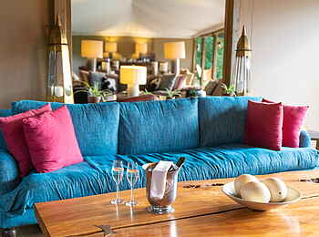 Governors' Il Moran Camp: Blick durch die Lounge