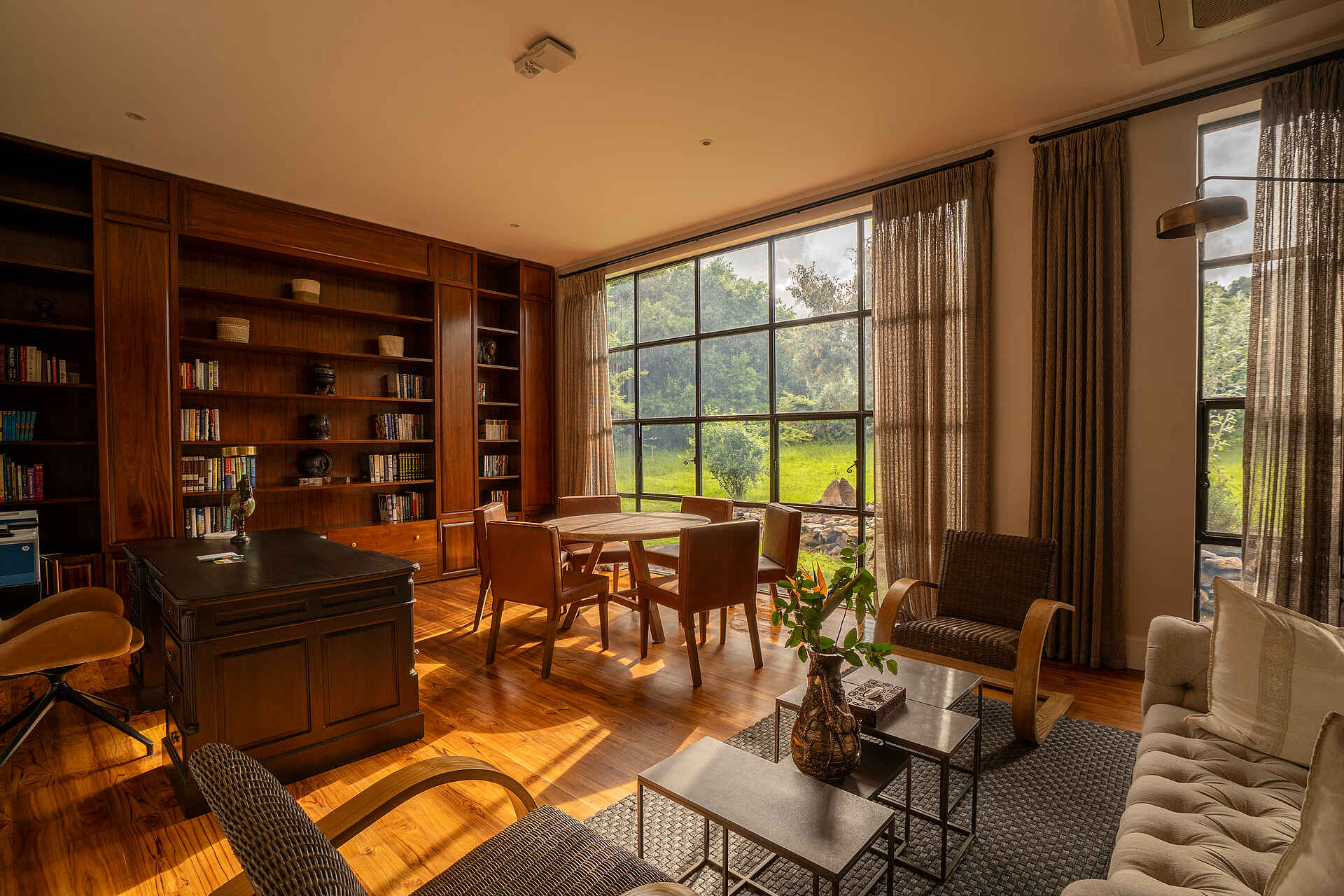 Loirien Mara Villas: Büro- und Wohnbereich Loirien Mara Villas: Büro- und Wohnbereich
