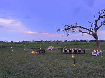 Nxabega Okavango Tented Camp: Dinner im Kerzenlicht