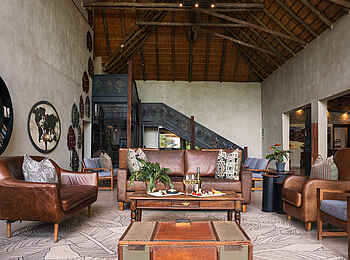 Chobe River Lodge: Lougnebereich