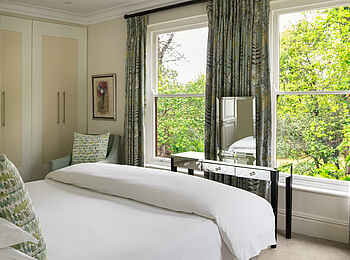 The Cellars-Hohenort Hotel & Spa: Liz McGrath Villa Bett The Cellars-Hohenort Hotel & Spa: Liz McGrath Villa Bett