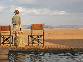 Kwessi Dunes Lodge: Getränke auf dem Pooldeck