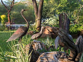 Musangano Lodge: Kunst im Garten