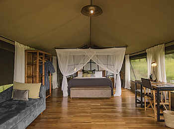 Dunia Camp: Double Tent Bett