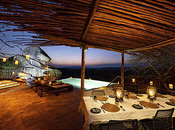 Jabali Ridge Camp: Dinner am Pool