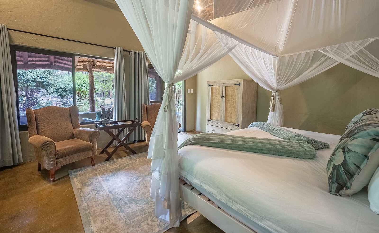 Kambaku Safari Lodge: King Chalet Bett Kambaku Safari Lodge: King Chalet Bett