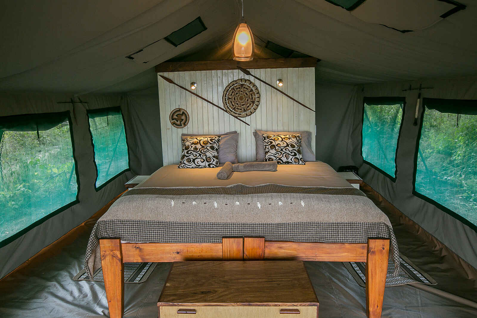 Bushman Plains Camp: Zeltinterieur Bushman Plains Camp: Zeltinterieur