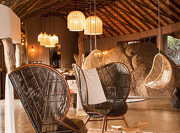 Madikwe Hills Private Game Lodge: Stylische Lounge