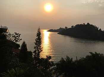 Cormoran Lodge: Lake Kivu bei Sonnenuntergang