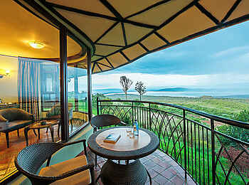 Lake Nakuru Sopa Lodge: Balkon Lake Nakuru Sopa Lodge: Balkon