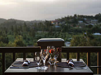 Machweo Wellness Retreat: Tischgedeck mit Ausblick