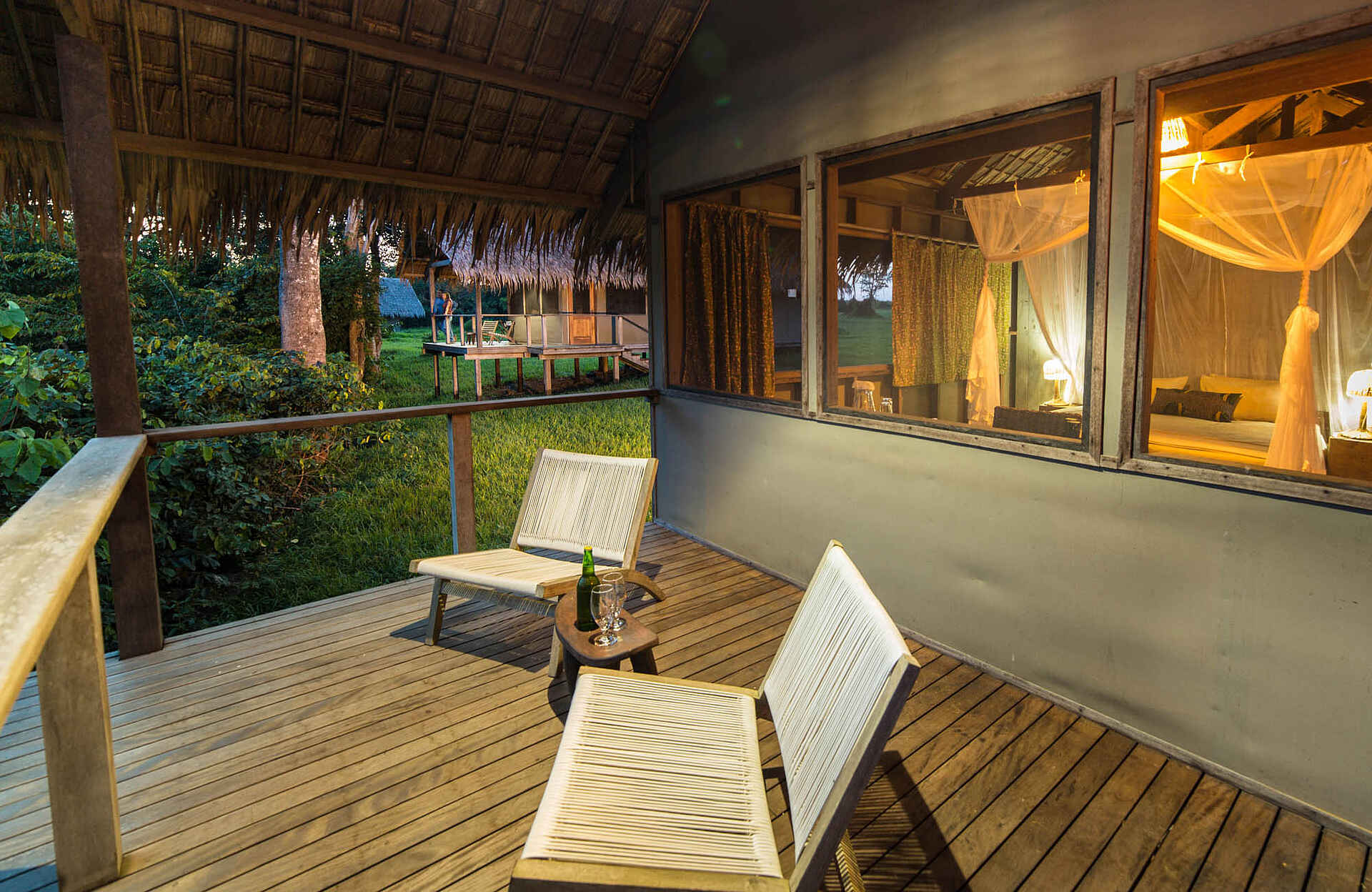 Kongo, Mboko, Mboko Camp, Odzala, Odzala Discovery Camps, Odzala Nationalpark, Safari, Gästeunterkunft, Außenansicht, Veranda, Afrikarma, Afrikarma Safaris, Afrikarma Safaris - Wildnis. Hautnah., afrikarma.de