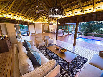 Splash Camp: Sitzbereich im Hauptgebäude