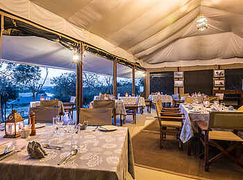 Entim Private Wing Camp: Im Restaurant Entim Private Wing Camp: Im Restaurant