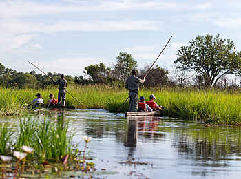 Little Sable Camp: Fahrt im Mokoro Little Sable Camp: Fahrt im Mokoro