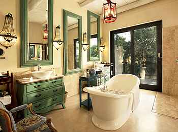 Royal Malewane: Bad im vitkorianischen Stil