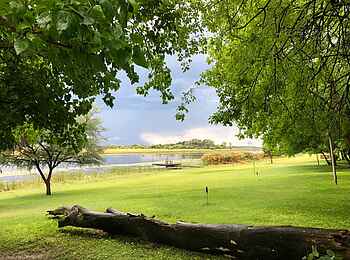 Thamalakane River Lodge: Blick auf den Fluß