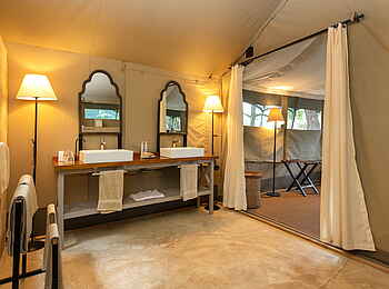 Governor´s Camp: Luxury Tent Waschtisch