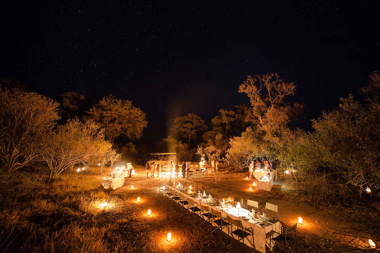 Little Machaba Camp: Eine Nacht im Busch mit großem Lagefeuer und gemeinsamem Dinner Little Machaba Camp: Eine Nacht im Busch mit großem Lagefeuer und gemeinsamem Dinner