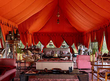 Mbamba: Das Hauptzelt Mbamba: Das Hauptzelt