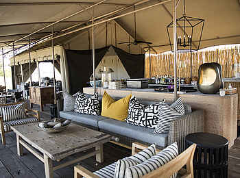 Monachira Camp: Die Lounge Monachira Camp: Die Lounge