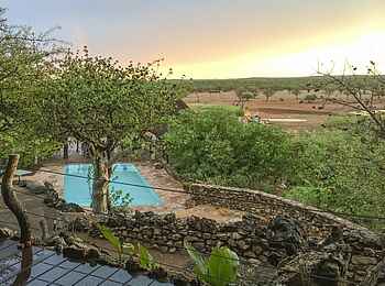 Okutala Lodge: Pool mit Ausblick Okutala Lodge: Pool mit Ausblick