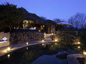 Ol Donyo Lodge: Am Swimmingpool Ol Donyo Lodge: Am Swimmingpool