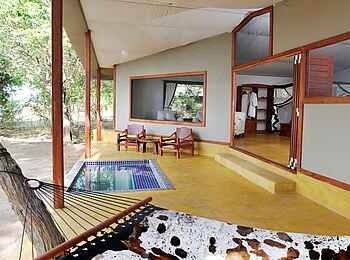 Potato Bush Camp: Veranda Potato Bush Camp: Veranda