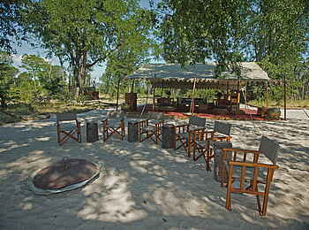Selinda Explorers Camp: Boma Selinda Explorers Camp: Boma