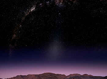 andBeyond Sossusvlei Desert Lodge: Die Lodge bei Nacht andBeyond Sossusvlei Desert Lodge: Die Lodge bei Nacht