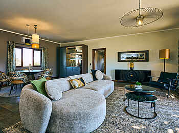 Hohenstein Lodge: Double Chalet Livingroom Hohenstein Lodge: Double Chalet Livingroom