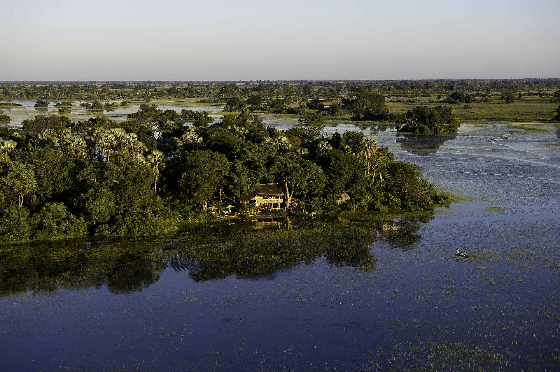 Jacana Camp, Jao Konzession, NG 25, Okavangodelta, Okavango-Delta, Wassercamp, Wilderness Safaris, Insel, Luftaufnahme, Afrikarma, Afrikarma Safaris, Afrikarma Safaris - Wildnis. Hautnah., Afrikarma.de